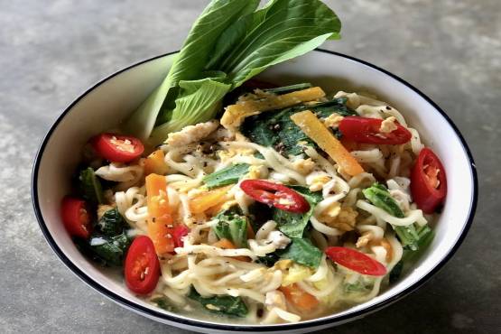 MIE GODOK AYAM