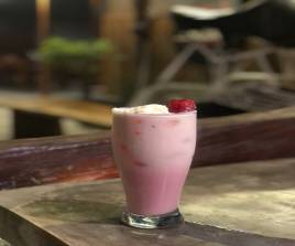STRAWBERRY MILK SHAKE